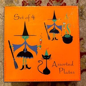 Set of 4 Witch-Themed Appetizer Plates – Brand New
